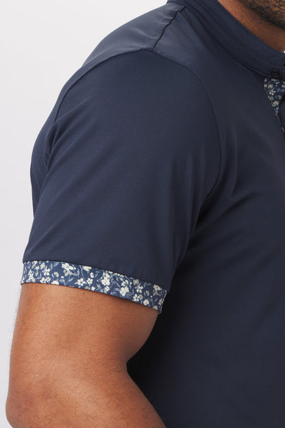 Catalyst Polo | Mantra Collar | Flora Contrast